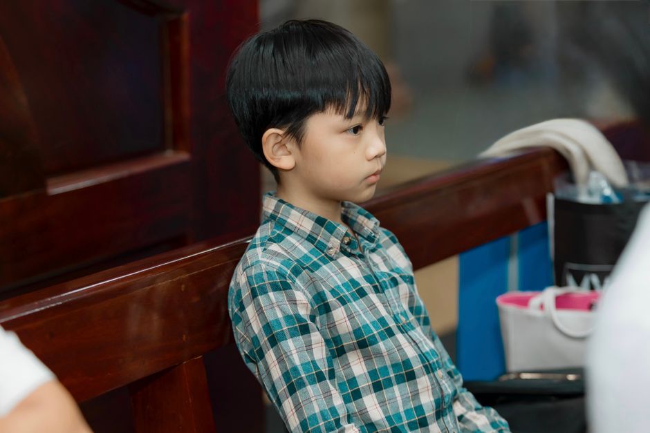 child waiting patiently