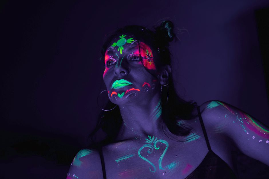 ultraviolet blacklight glow